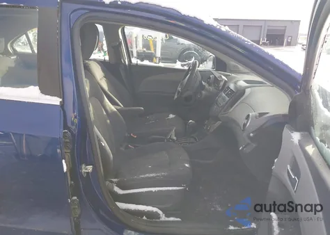 2014 Chevrolet Sonic Lt Auto z USA, uszkodzony, nr VIN 1G1JC5SH8E4164486